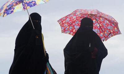 vrouwen in burka