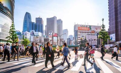 Mensen op straat in Japan