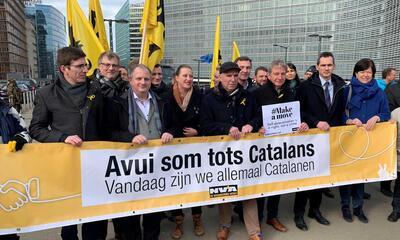 Actie N-VA mandatarissen over Catalonië