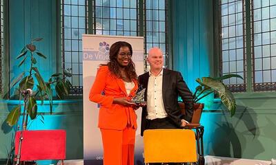 Assita Kanko wint als vrijdenker prijs Atheïst van het jaar 2023 in Amsterdam